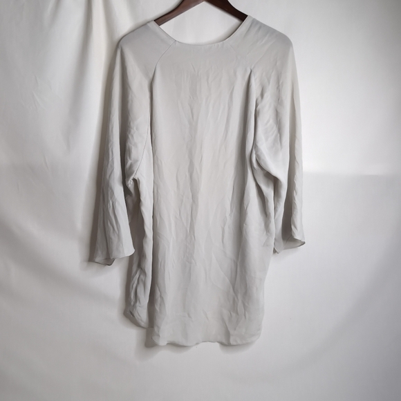 Oak and Fort 3/4 Sleeve Sheer V Neck Flowy Tunic, Size M - Picture 2 of 5